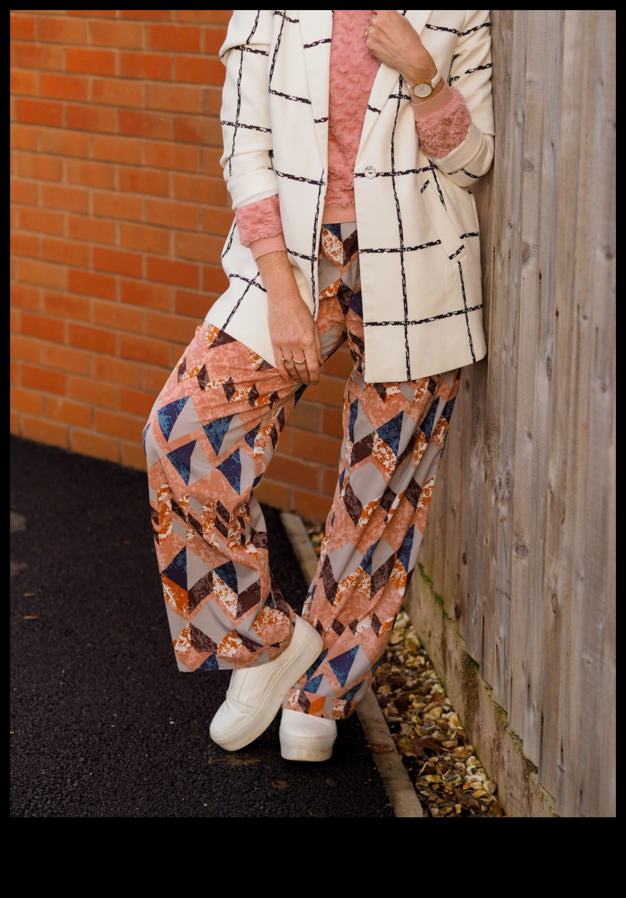 Print Parade Ένας οδηγός για τη μίξη μοτίβων για τολμηρά και μοντέρνα ρούχα 3 Print Parade: Mixing Patterns for Bold and Trendy outfits