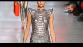 Tech-Forward Trends: Μοντέρνα ρούχα με φουτουριστικό ταλέντο